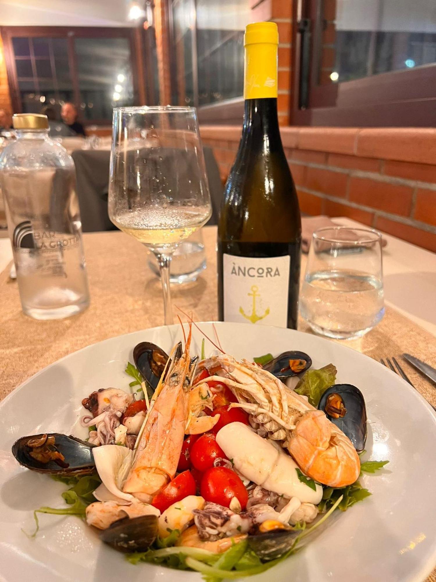 La Grotta San Michele Hotel Montevettolini Ngoại thất bức ảnh